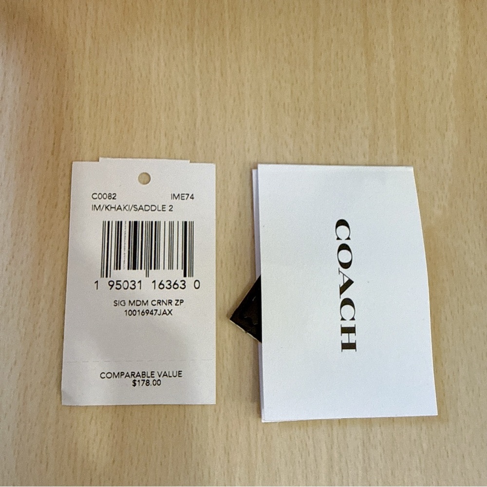 (NWT) Coach Medium Corner Zip Wallet In Signature Canvas - Picture 5 of 7